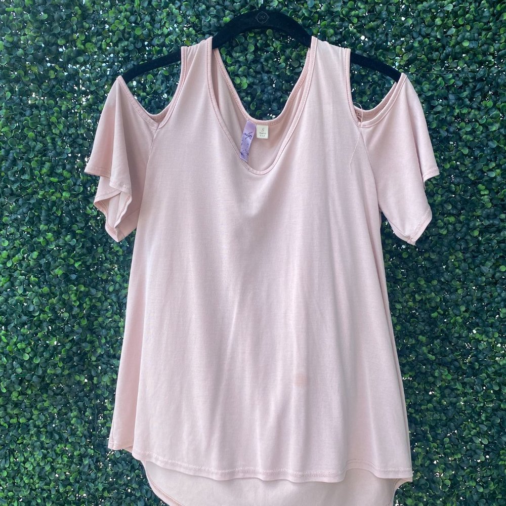 Business Casual Blush Pink Blouse w/Shoulder Cutouts from Francesca's Collection